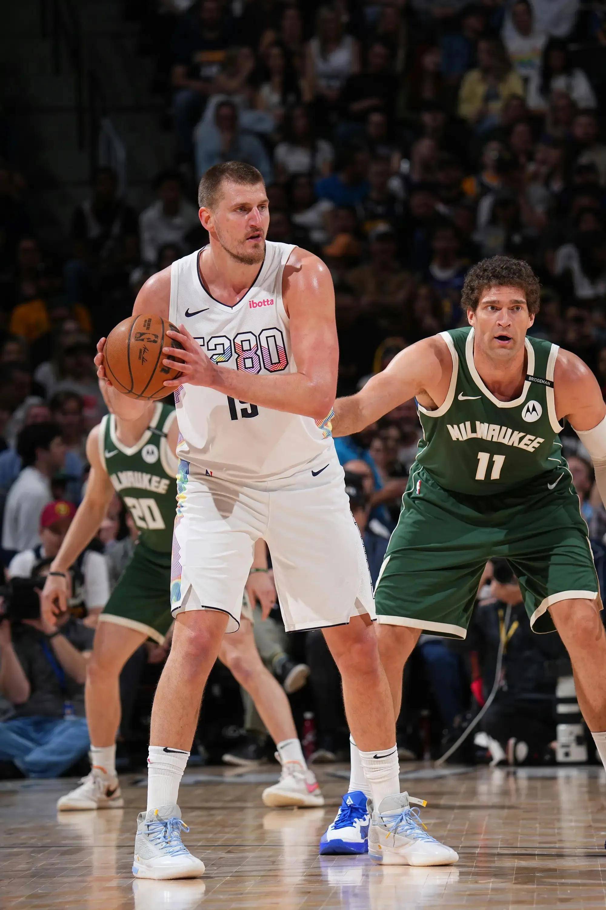 虽然秘鲁在 虽然秘鲁在