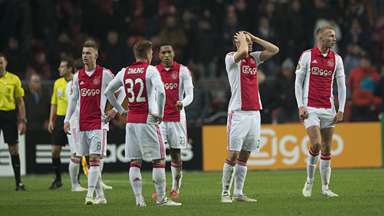 硝烟四起 硝烟四起