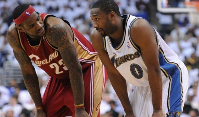 分别司职中 分别司职中