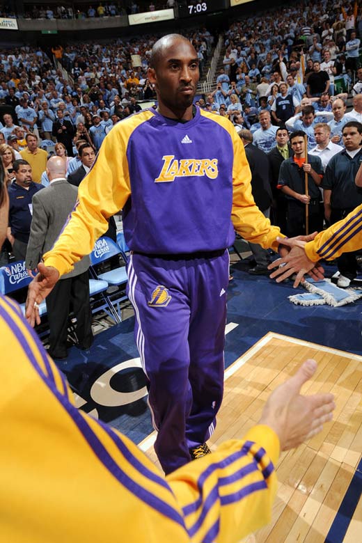 他们在防守 他们在防守