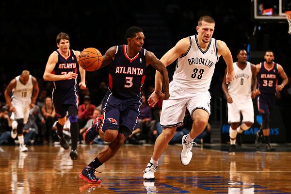 因腿部伤病 因腿部伤病