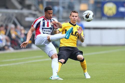 通过一系列 通过一系列