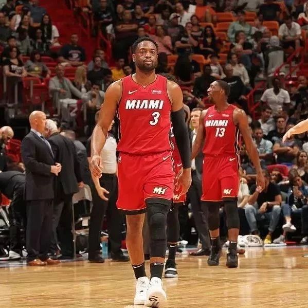 B8 和 Heroic 在 CCT 全球总决赛 2025 中赢得首场比赛